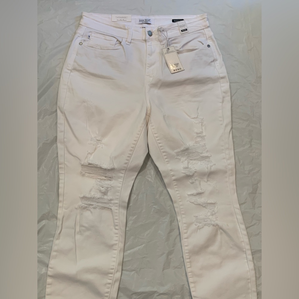 Judy Blue Skinny Fit Mid Rise White Destroyed Women's Jeans Size 16W - Picture 2 of 13
